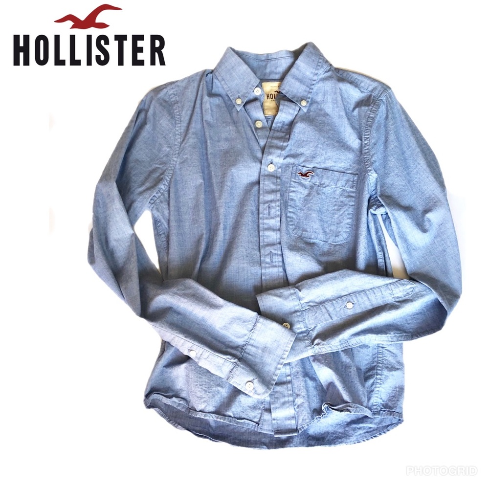 Hollister men’s chambray/light denim shirt, Small